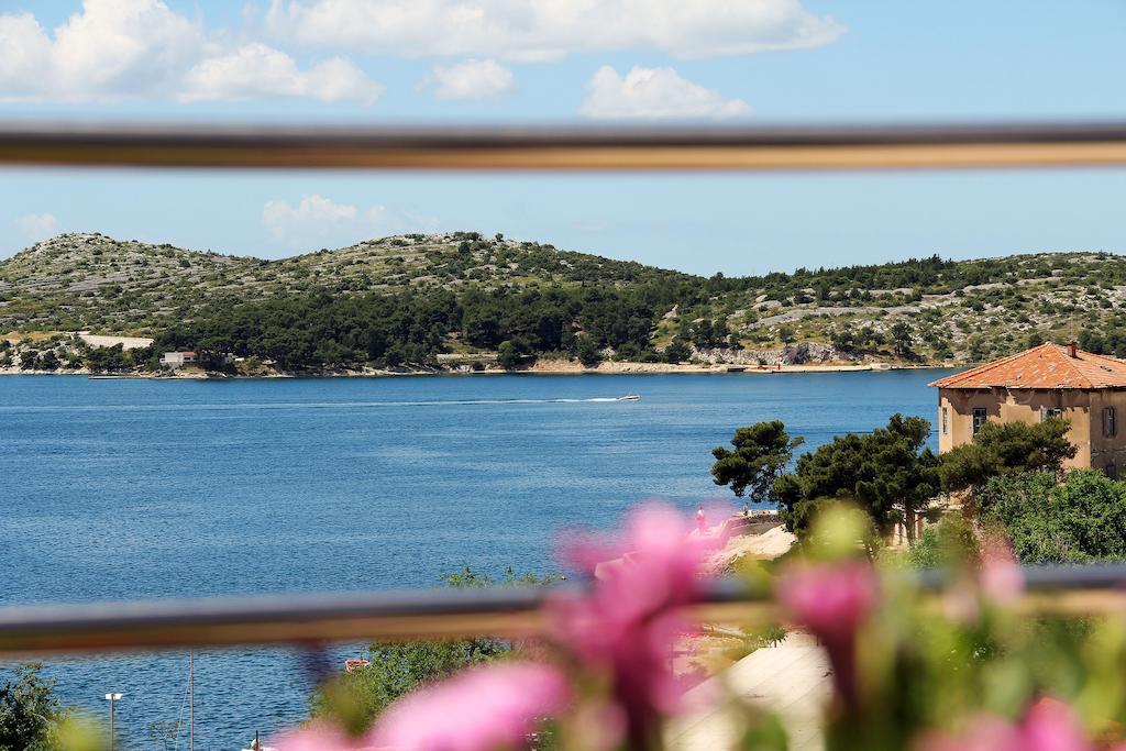 Sibenik Modern Apartment الغرفة الصورة